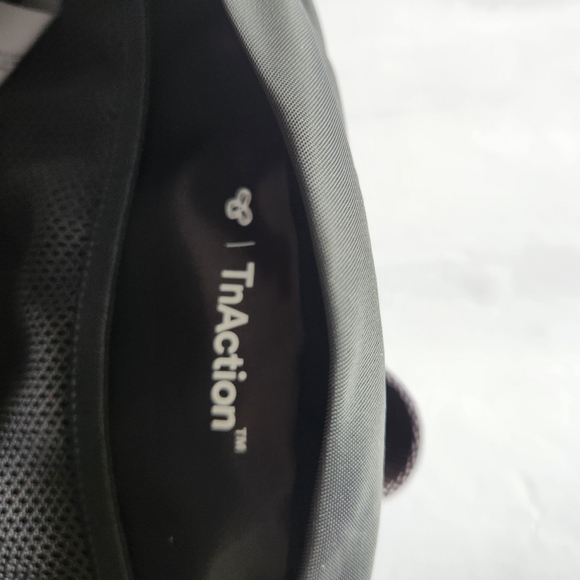 TNA Cross Body bag - Picture 5 of 9